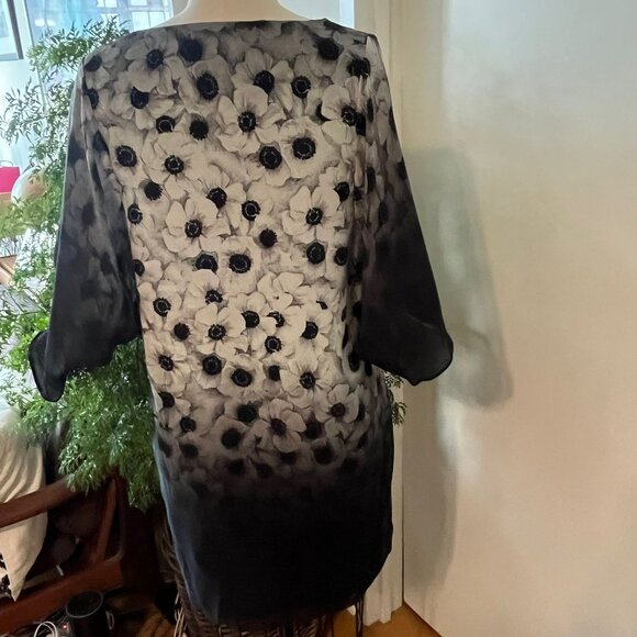 MILLY Black and White Silk Dress with Floral Fade -Out Pattern Size 2 - Picture 4 of 10